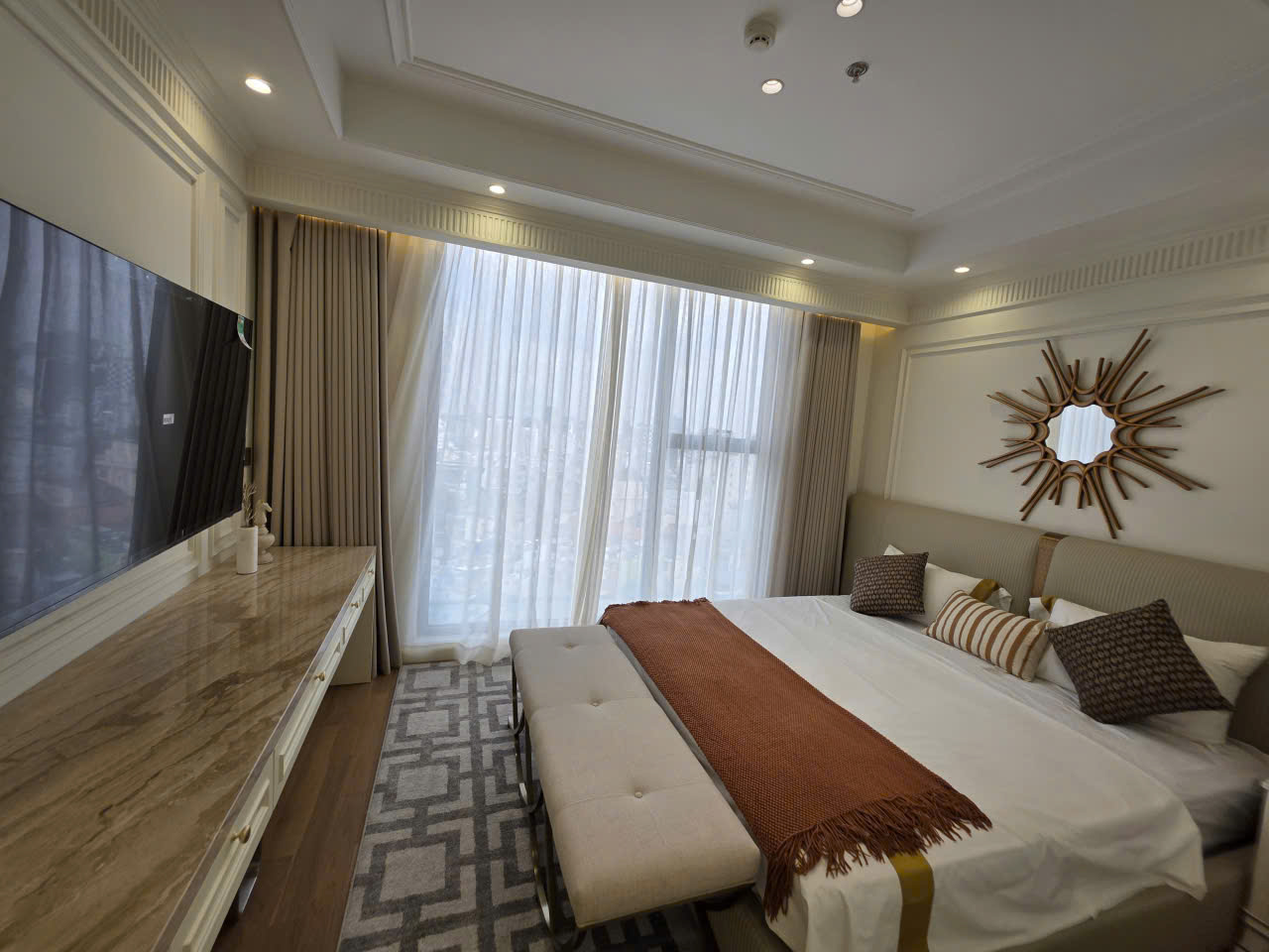 Bán căn 3 phòng ngủ The Grand Manhattan